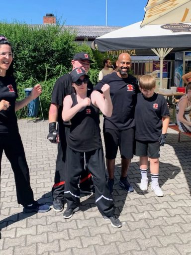 Öffentliche Vorführung in Bobstadt